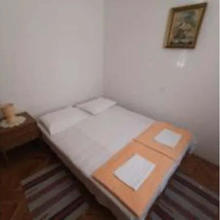 Apartment Nevenka 3 Pax Crikvenica